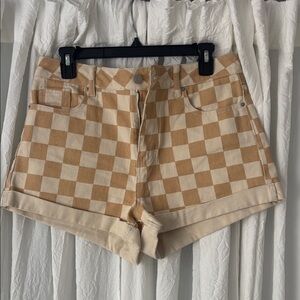 PacSun Checkerboard High-Rise Shorts — Beige/Tan